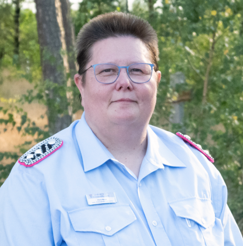 cropped-cropped-Petra-Meyer.png